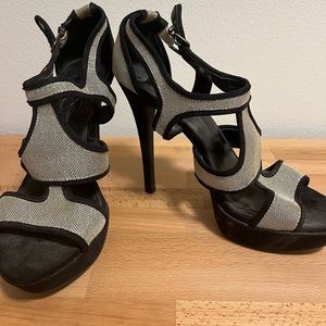Jessica Simpson silver mesh and black heel